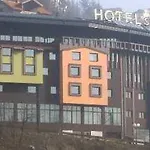 호텔 Saraj 3*