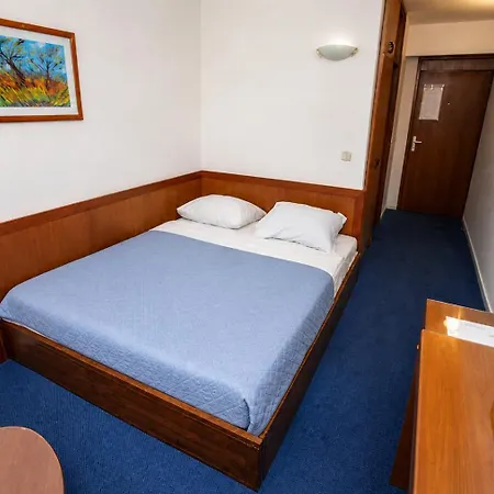 Saraj Hotel