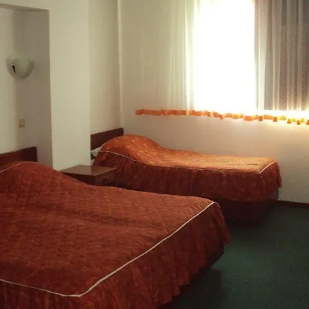 Saraj Hotel 3*