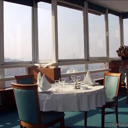 Hotell Saraj