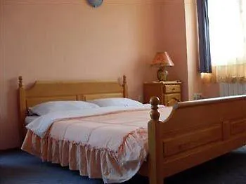 Saraj 3*
